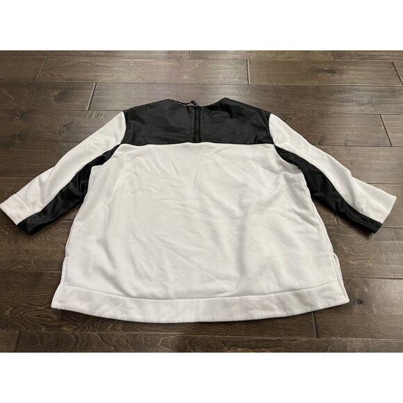Nike Womens White Black Perforated 3/4 Sleeve Crew Top Size XL 749122-100 $120 - Picture 3 of 12